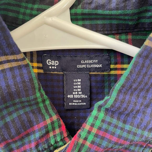 Gap Men’s Button Down Shirt Navy Blue/Red/Green/Yellow, Medium Tartan Plaid - Picture 2 of 3